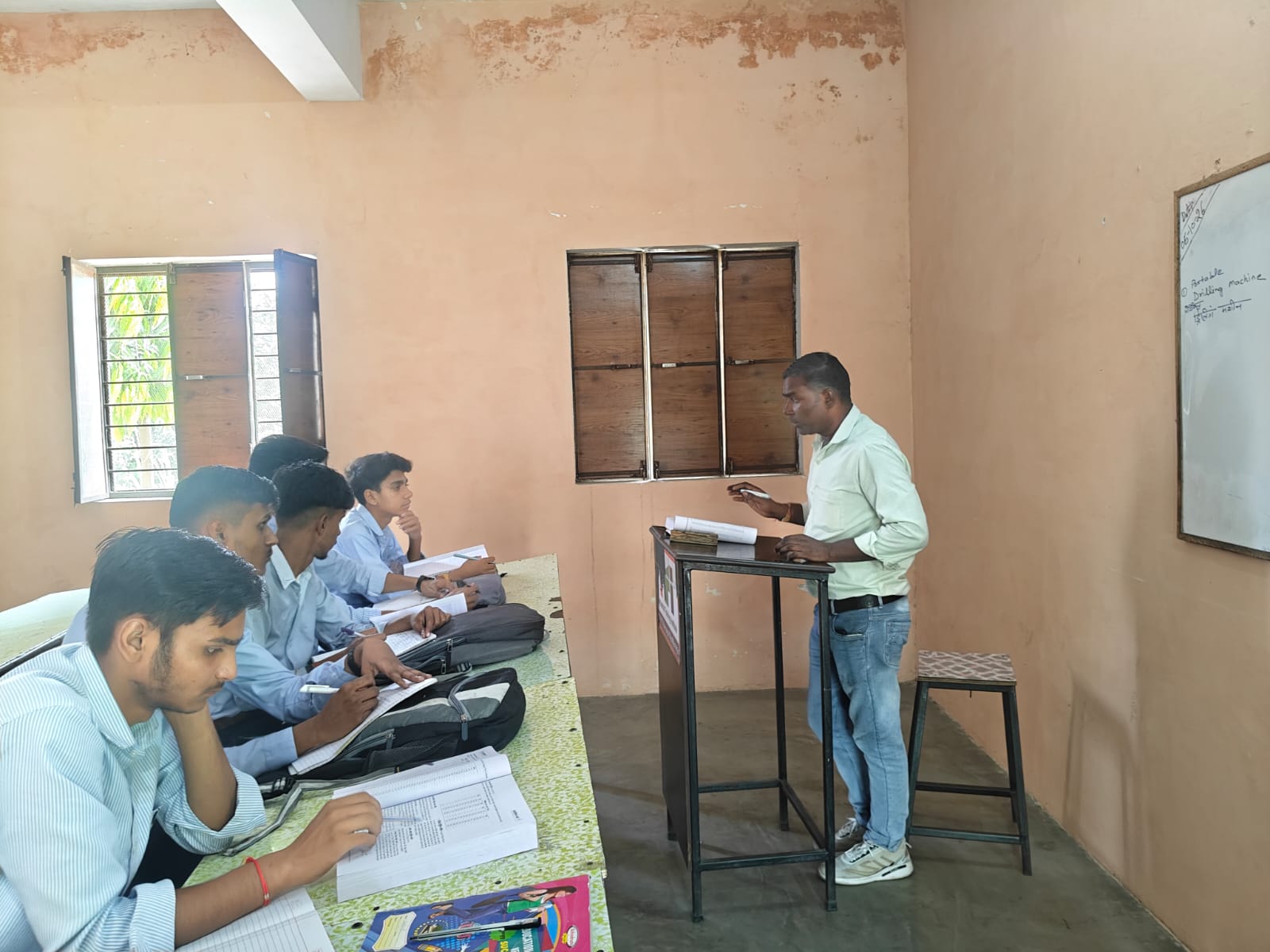 Theory class &mdash; the portable drilling machine